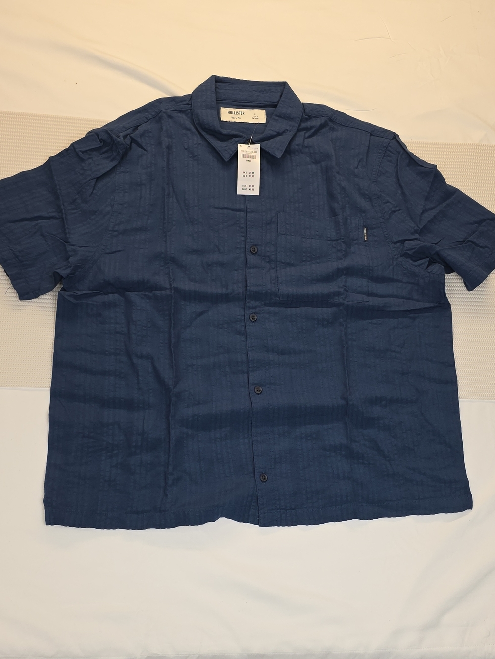 Hollister Deep Blue Short-Sleeve Button-Down Shirt Large
